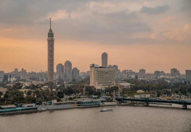 Cairo Hotel / to another Hotel