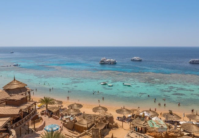 Sharm El-Sheikh airport / Hotel